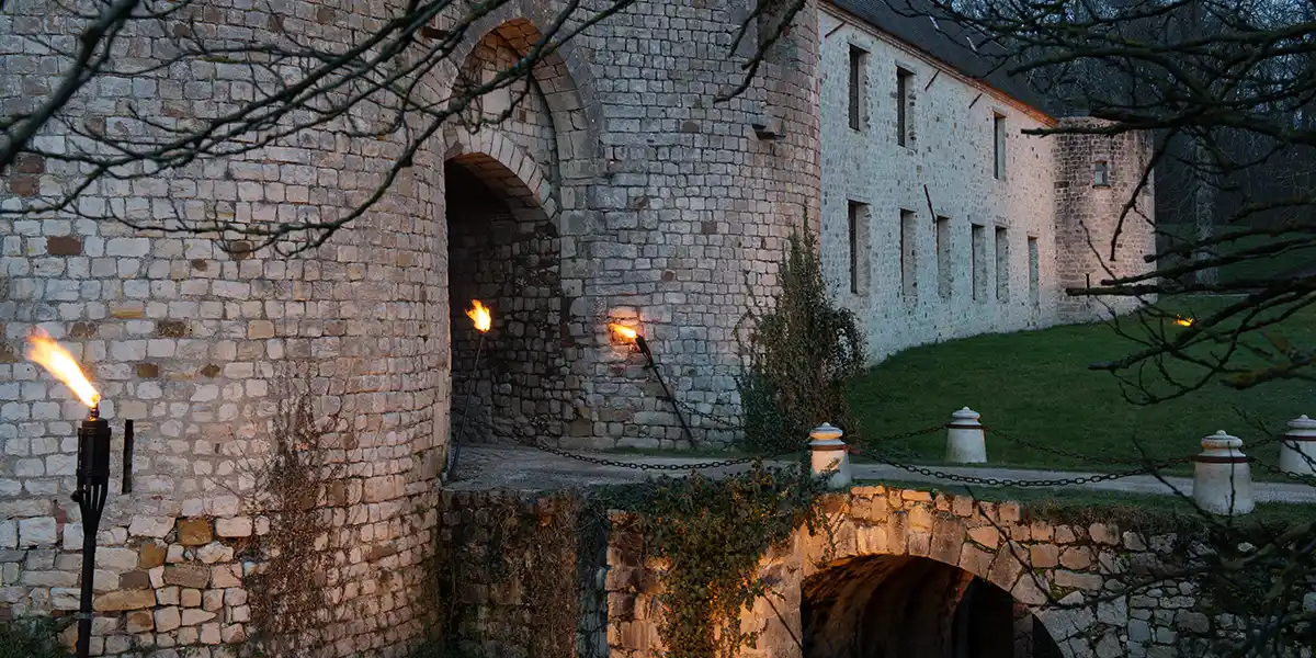 el puente del Château de Vallery (antiguo Château des Condé)