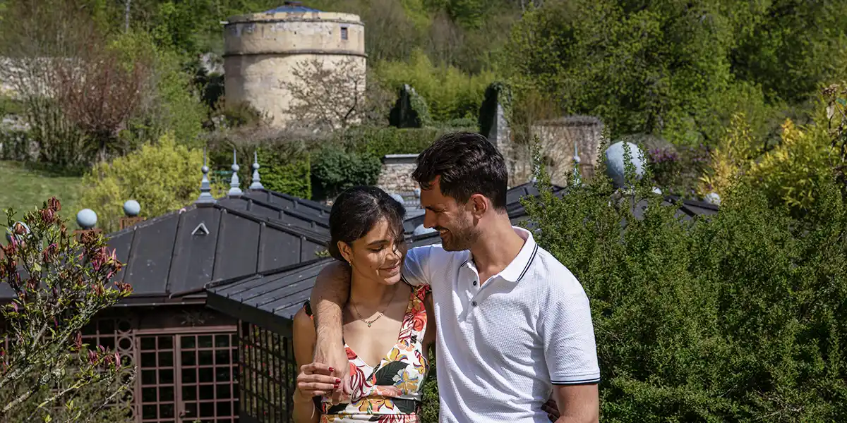 dovecote av Château de Vallery, utanför dagen