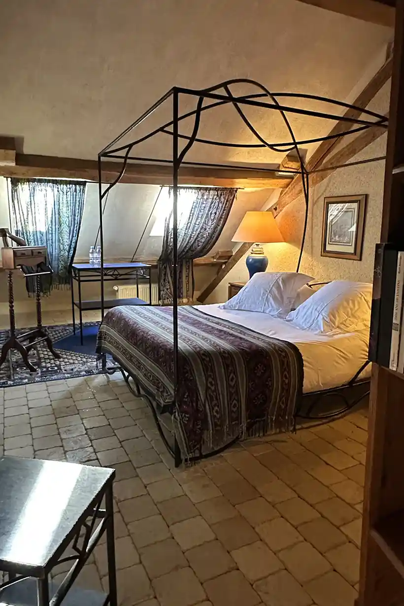 oriental bedroom of the Château de Vallery