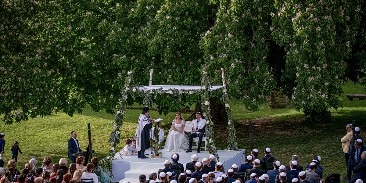 Jewish ceremony under the big chestnut tree