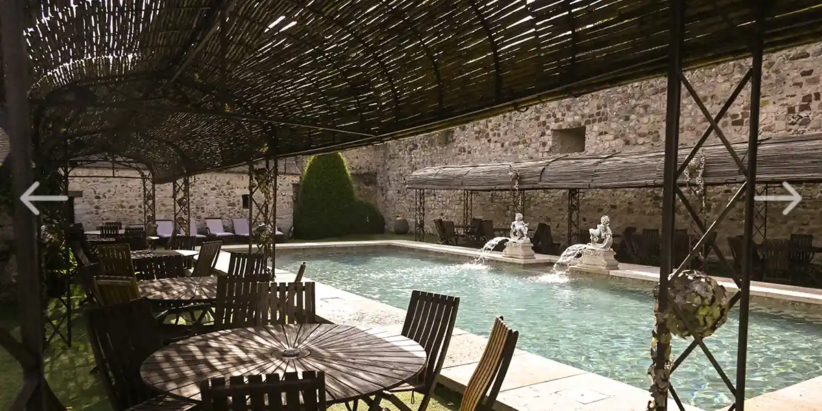 a wedding venue with a swimming pool?