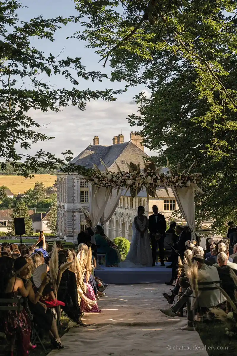 cérémonie en orée de forêt