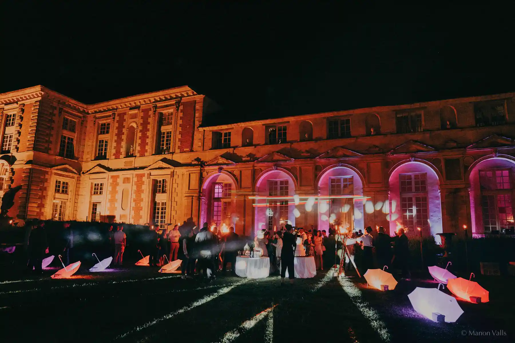 a wedding cake arrival at the chateau