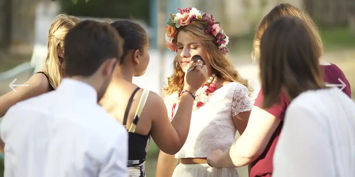 preparing the bride in the chateau's grounds