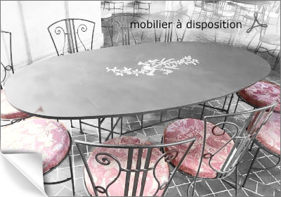 mobilier à disposition au château