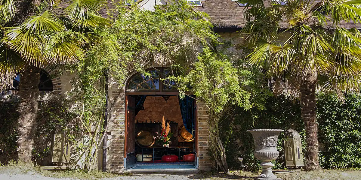 entrance of the pavilion, Chateau de Vallery